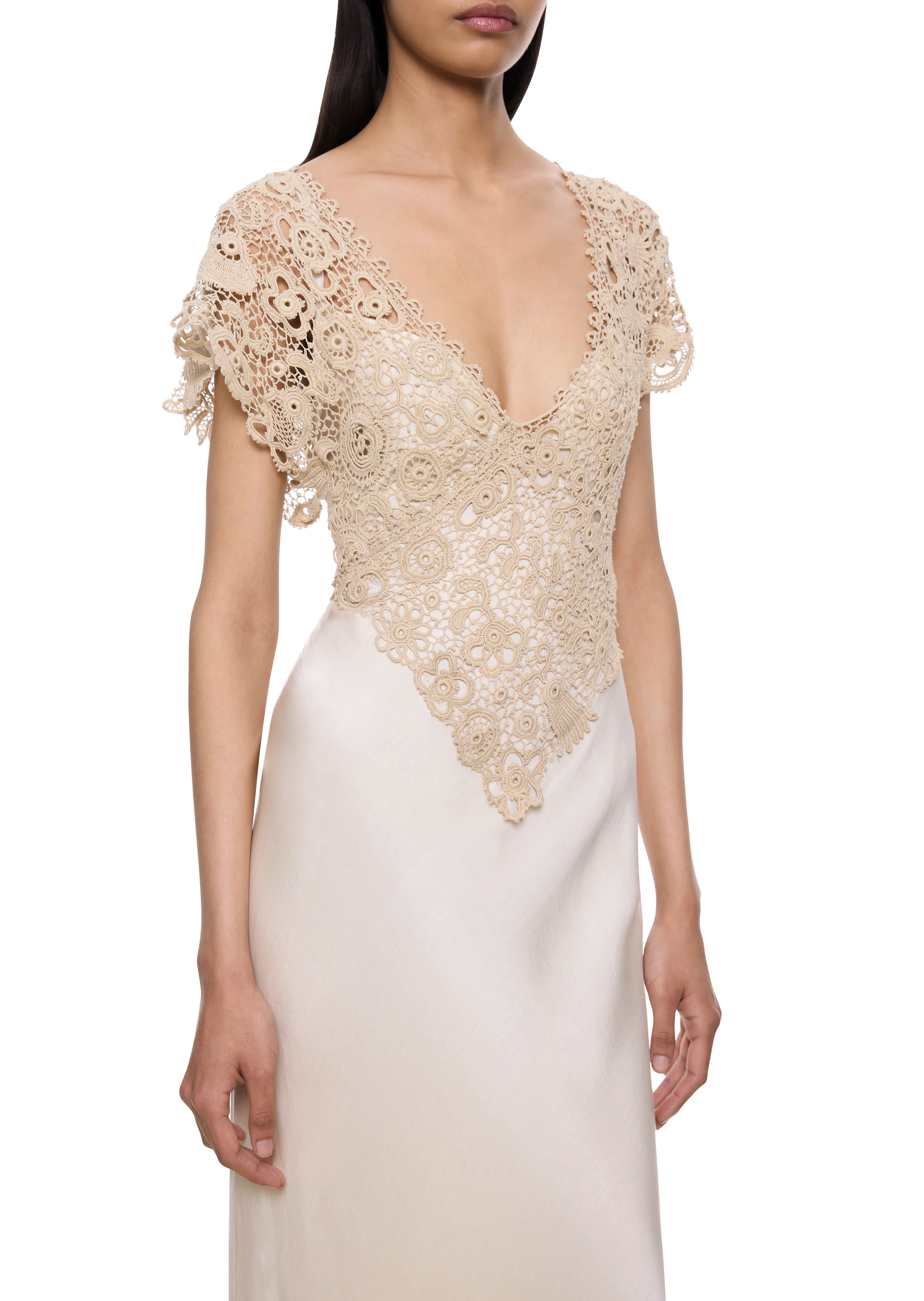 1940s Cream Silk and Crochet Gown - Image 4