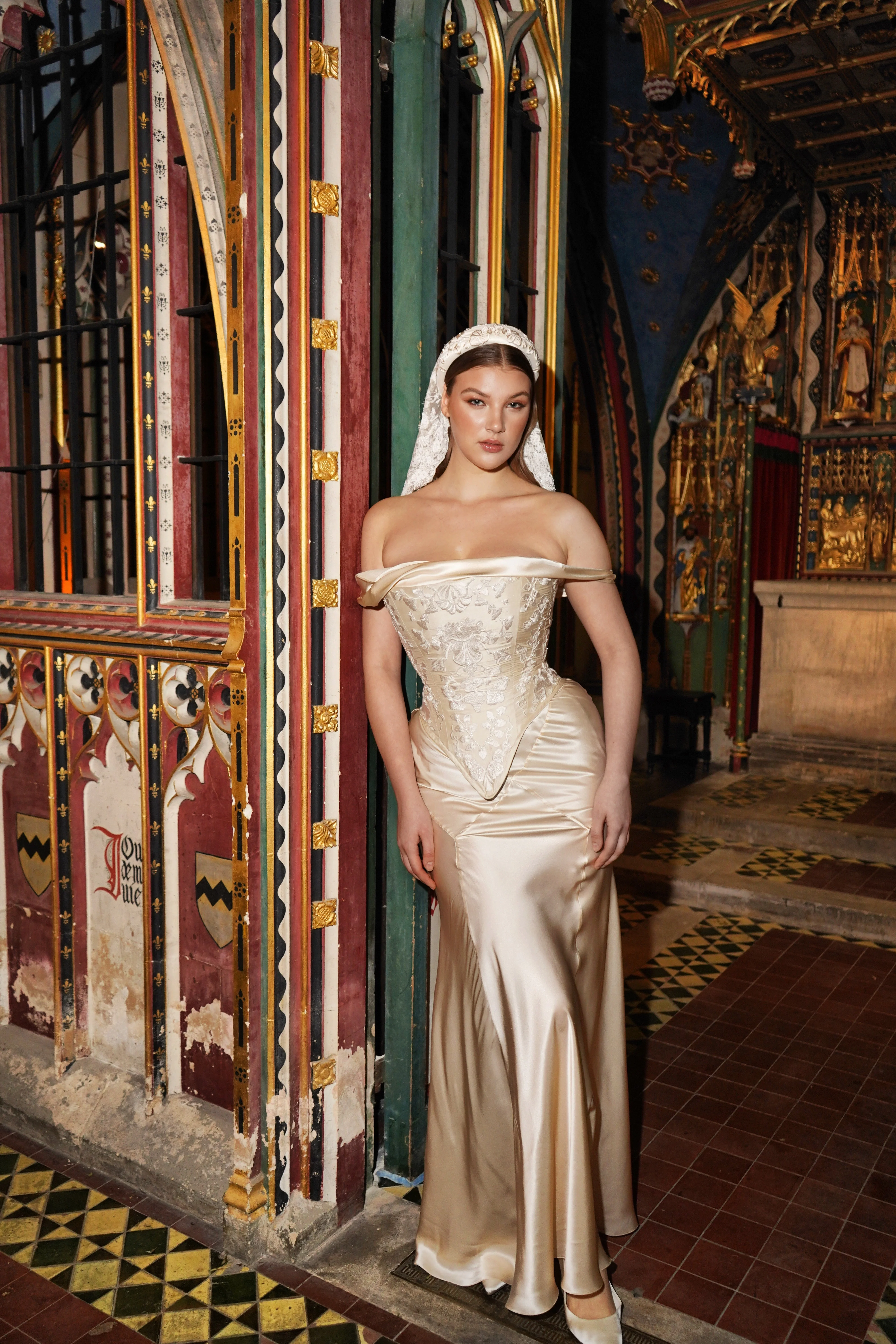 Aphrodite Corset - Pearl - Image 9